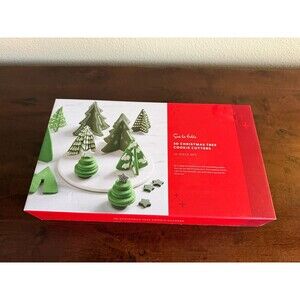 Sur La Table 3D Christmas Tree Cookie Cutters 12-Piece Set New In Box- Open Box